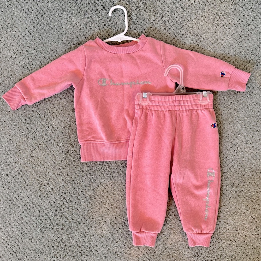 Champion - ABSOLUTELY ADORABLE Pink and Silver Glitter Matching Set - Never worn